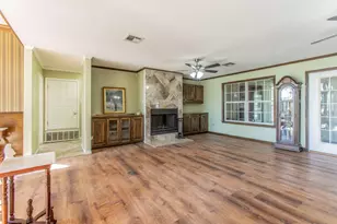 2622 Kendall Ln, Waco, TX 76705 - Photo 11