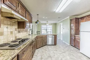 2622 Kendall Ln, Waco, TX 76705 - Photo 17