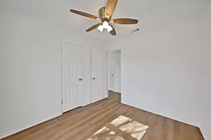 715 E Avenue F, Midlothian, TX 76065 - Photo 21