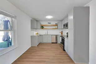 715 E Avenue F, Midlothian, TX 76065 - Photo 25