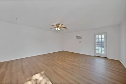 715 E Avenue F, Midlothian, TX 76065 - Photo 17