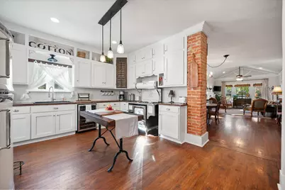 407 W Columbia Street, Weatherford, TX 76086 - Photo 3