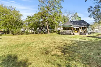 1216 Wesley Street, Greenville, TX 75401 - Photo 17