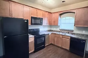 2410 S 2nd St, Waco, TX 76706 - Photo 3