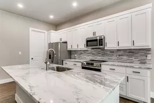 22 Lincolnshire Cir, Bedford, TX 76021 - Photo 5