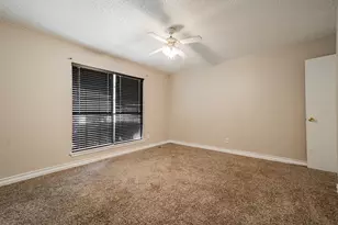 2671 Clayton Oaks Dr, Dallas, TX 75227 - Photo 9