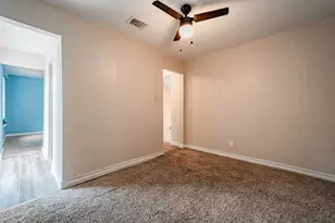 2671 Clayton Oaks Dr, Dallas, TX 75227 - Photo 27