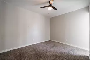 2671 Clayton Oaks Dr, Dallas, TX 75227 - Photo 25