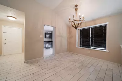 2671 Clayton Oaks Drive, Dallas, TX 75227 - Photo 5