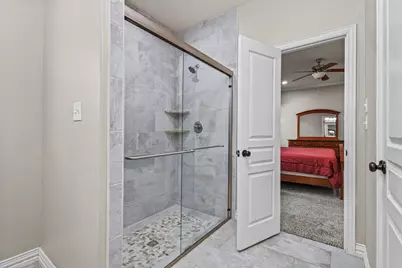 2239 E Tuck Street, Sherman, TX 75090 - Photo 15