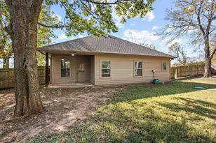2239 E Tuck St, Sherman, TX 75090 - Photo 27