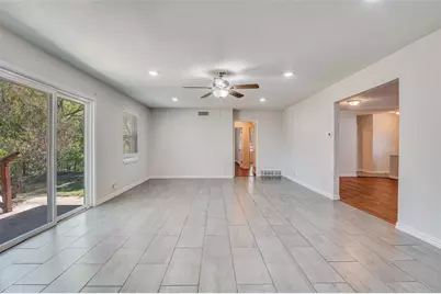 5718 Trailwood Drive, Dallas, TX 75241 - Photo 9