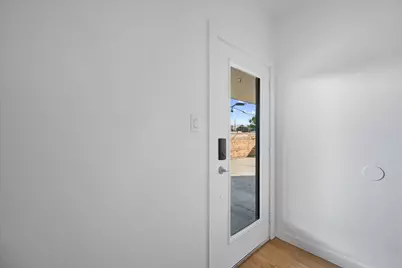 1715 Bennett Avenue #104, Dallas, TX 75206 - Photo 3
