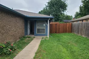 343 Spring Branch Ln, Kennedale, TX 76060 - Photo 3