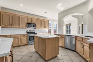 528 Lake Point Dr, Little Elm, TX 75068 - Photo 7