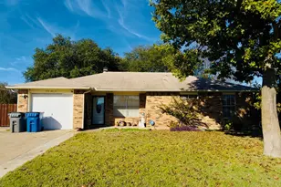 301 E Milas Ln, Glenn Heights, TX 75154 - Photo 1