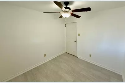 301 E Milas Lane, Glenn Heights, TX 75154 - Photo 21