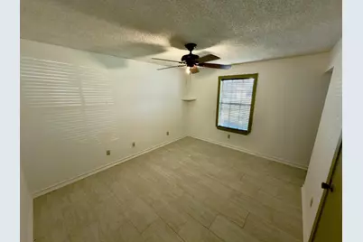 301 E Milas Lane, Glenn Heights, TX 75154 - Photo 11