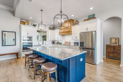 1077 Eagles Bluff Drive, Weatherford, TX 76087 - Photo 11