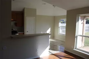 4653 St Francis Ave, Dallas, TX 75227 - Photo 17