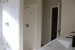 4653 St Francis Ave, Dallas, TX 75227 - Photo 11