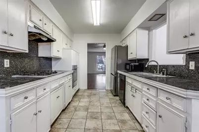 7621 Dentcrest Drive, Dallas, TX 75254 - Photo 5