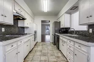 7621 Dentcrest Dr, Dallas, TX 75254 - Photo 5