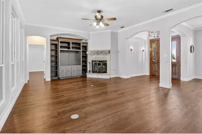 1007 Bentwater Parkway, Granbury, TX 76049 - Photo 5