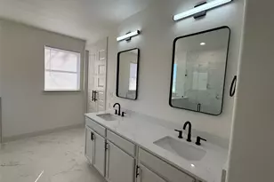 514 NE 6th Ave, Mineral Wells, TX 76067 - Photo 13