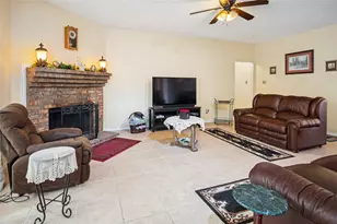 8210 Champion Dr, Rowlett, TX 75089 - Photo 7