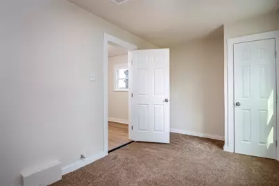 628 S Westmoreland Road, Dallas, TX 75211 - Photo 9