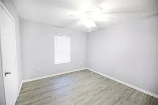 214 E Clay St, Bowie, TX 76230 - Photo 15