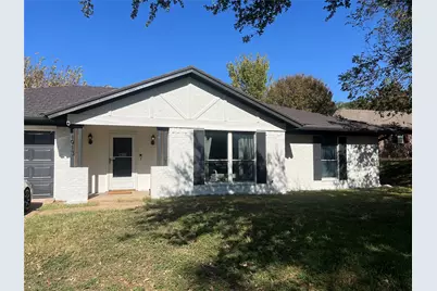 1913 Lynbrook Lane, Arlington, TX 76015 - Photo 3