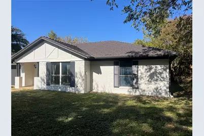 1913 Lynbrook Lane, Arlington, TX 76015 - Photo 3