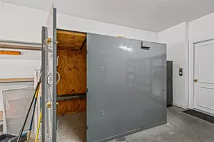 6100 N Waverly Ct, Granbury, TX 76049 - Photo 25