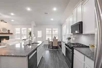 1413 Lake Grove Drive, Little Elm, TX 75068 - Photo 7