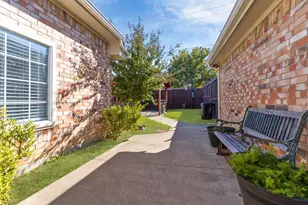 2012 Valley Falls Ave, Mesquite, TX 75181 - Photo 23