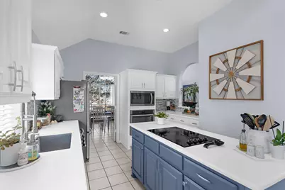 2012 Valley Falls Avenue, Mesquite, TX 75181 - Photo 9