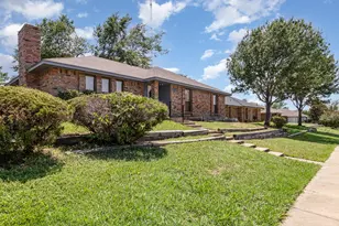 1215 N Slope Dr, Carrollton, TX 75007 - Photo 3