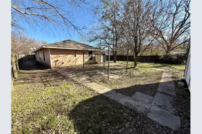 1402 S Montgomery Street, Sherman, TX 75090 - Photo 13