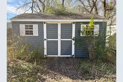 1402 S Montgomery Street, Sherman, TX 75090 - Photo 9