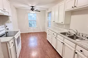 1402 S Montgomery St, Sherman, TX 75090 - Photo 3