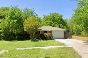 1402 S Montgomery St, Sherman, TX 75090 - Photo 1