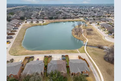907 Jamie Drive, Grand Prairie, TX 75052 - Photo 15