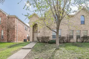 907 Jamie Dr, Grand Prairie, TX 75052 - Photo 1