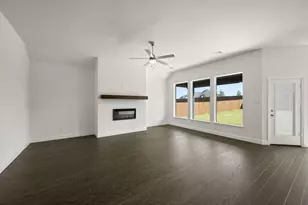 220 Pine Leaf Trl, Waxahachie, TX 75165 - Photo 9