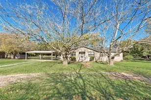 646 Liska Rd, Ennis, TX 75119 - Photo 3