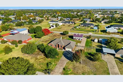 670 Cross Fence Drive, Lowry Crossing, TX 75069 - Photo 3