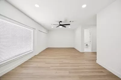 2516 Sunridge Road, Carrollton, TX 75006 - Photo 17