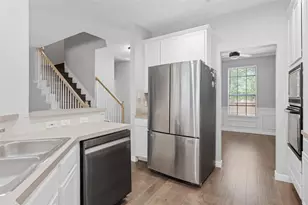 7025 Stone Canyon Ct, McKinney, TX 75072 - Photo 9